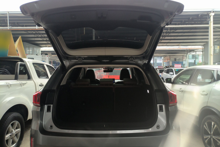 魏牌 VV6 2021款 2.0T 两驱智享+局部细节23