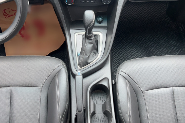 别克 英朗 2021款 改款 典范 1.5L 自动精英型中控内饰7008