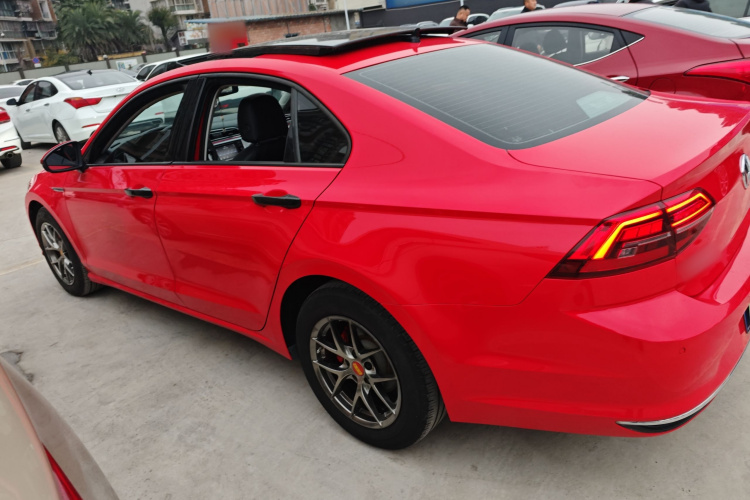 大众 凌渡 2019款 230TSI DSG风尚版 国V车身外观4