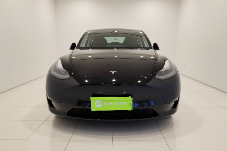 特斯拉 Model Y 2023款 后轮驱动版车身外观2