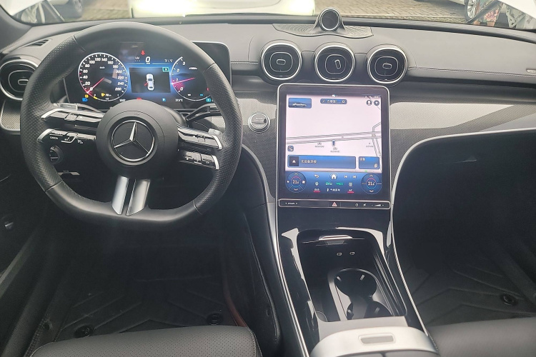 奔驰C级 2023款 C 200 L 运动版中控内饰7002