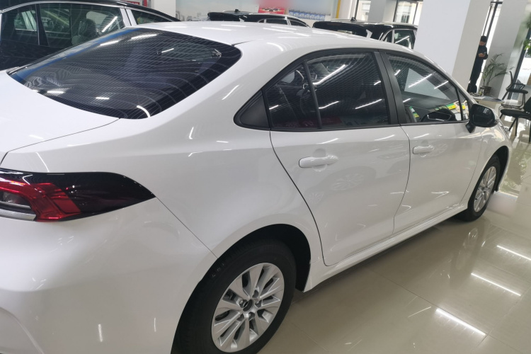 丰田 卡罗拉 2024款 1.2T 精英版车身外观6003