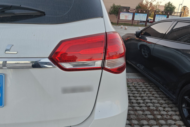 哈弗H2 2018款 1.5T 双离合两驱风尚型 国VI车身外观6006