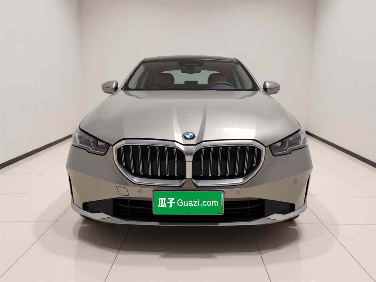 宝马5系 2024款 530Li 领先型 豪华套装(1)