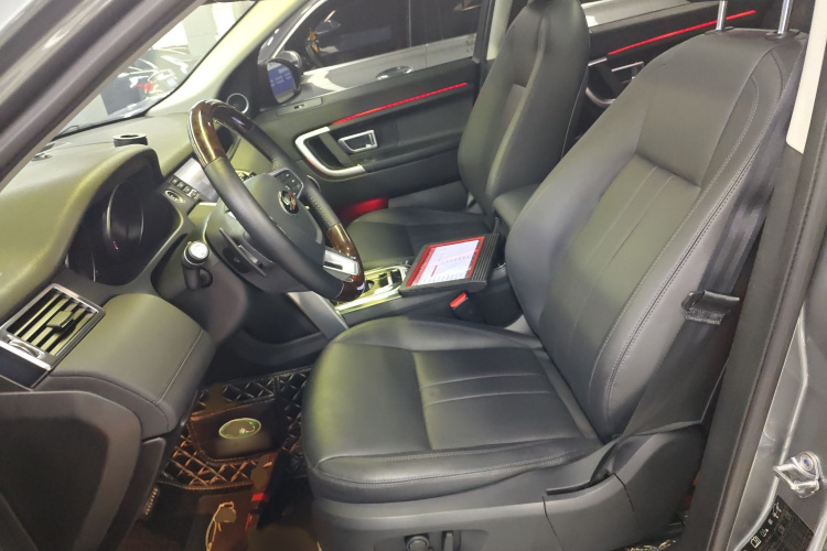 路虎 发现神行 2018款 240PS SE版局部细节19