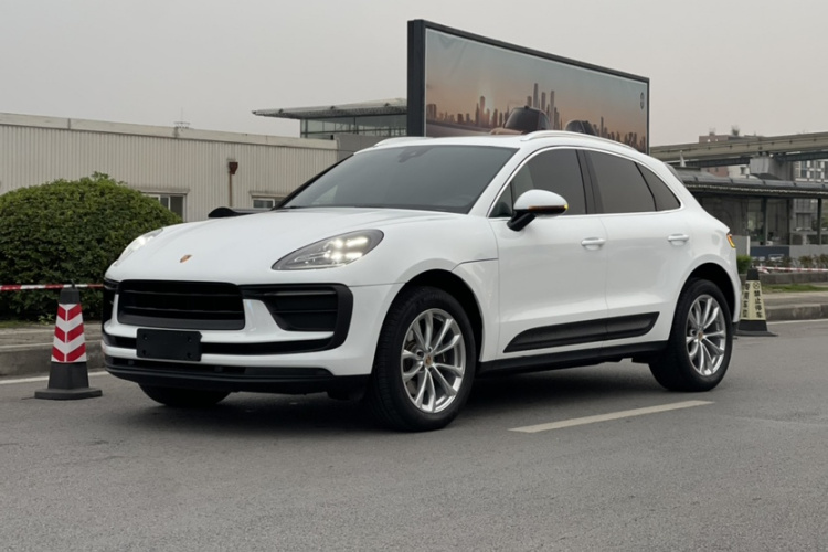 保时捷 2022款 Macan 2.0T车身外观1