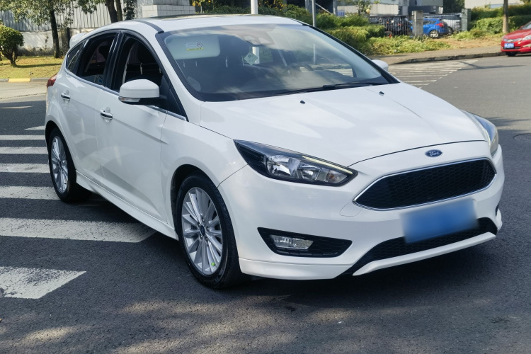 福特 福克斯 2017款 两厢 EcoBoost 180 自动运动型车身外观6003