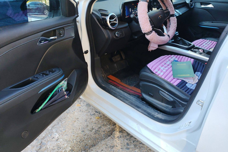 雪佛兰 科鲁泽 2023款 1.3T 轻混自动尊享版中控内饰20