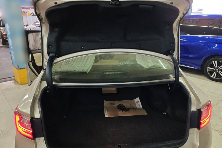 雷克萨斯ES 2015款 200 精英版局部细节23