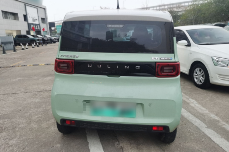 五菱汽车 宏光MINIEV 2022款 马卡龙臻享款 三元锂车身外观6