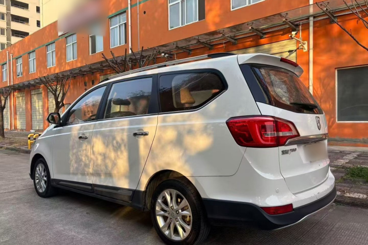 宝骏730 2016款 1.5L 手动舒适型 7座 国V车身外观6003