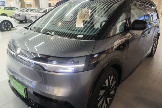 极氪MIX 2025款 长续航智驾版