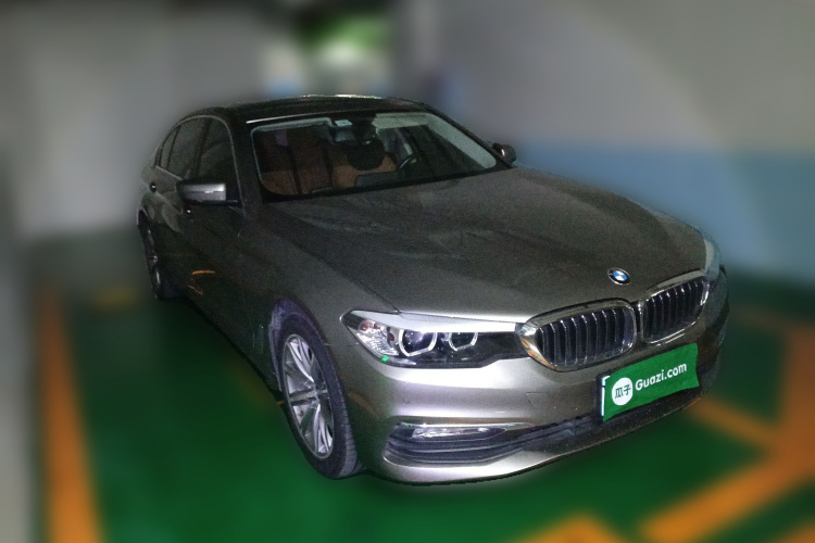 宝马5系 2018款 528Li 上市特别版车身外观6002