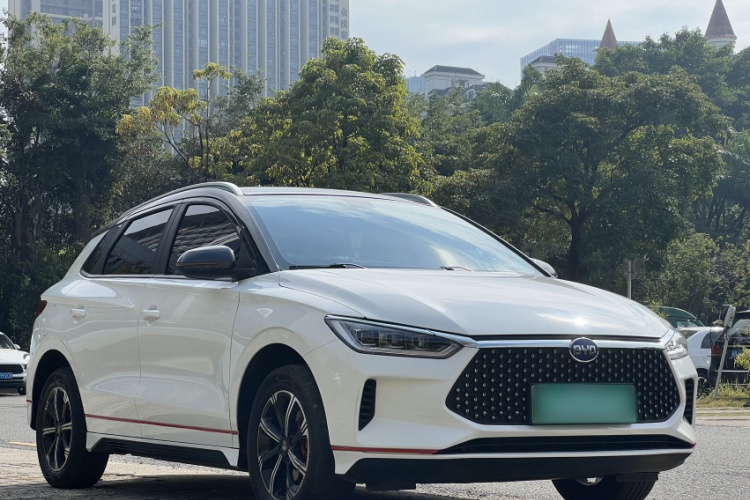 比亚迪e2 2021款 尊贵型车身外观6003