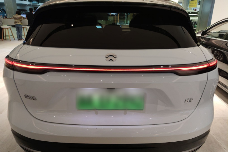 蔚来ES6 2025款 75kWh车身外观6004