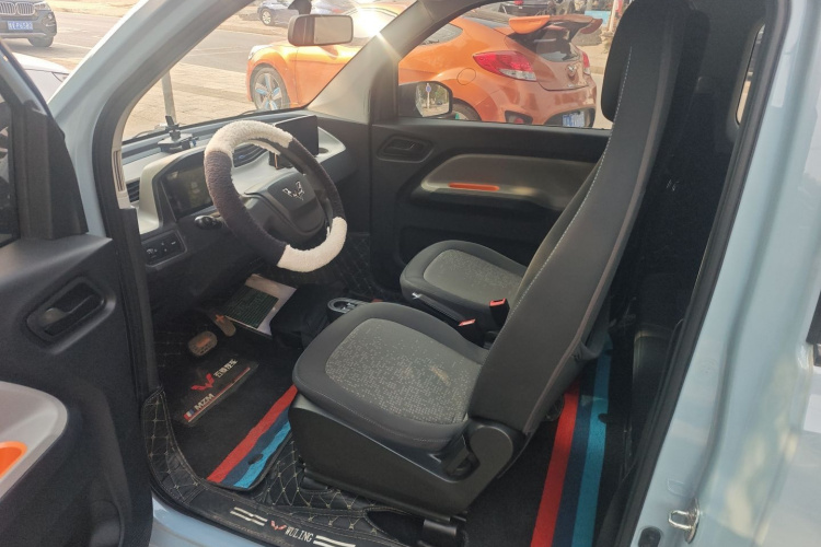 五菱汽车 宏光MINIEV 2020款 自在款 磷酸铁锂中控内饰20