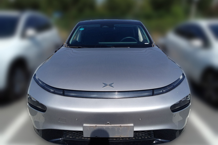 小鹏P7 2020款 586N车身外观2