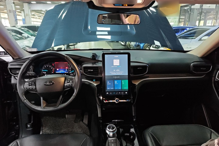 福特 探险者 2020款 EcoBoost 285 四驱风尚版 7座中控内饰12