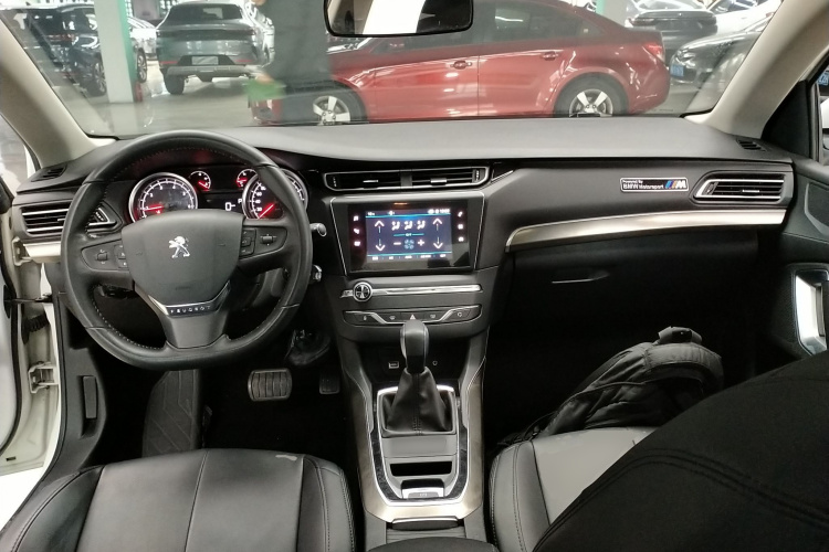 标致408 2018款 350THP 自动豪华版中控内饰12