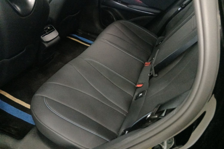 比亚迪 海豹 2025款 650智驾版中控内饰7004