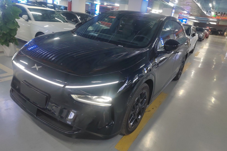 小鹏G7 2025款 702 超长续航 Max车身外观1