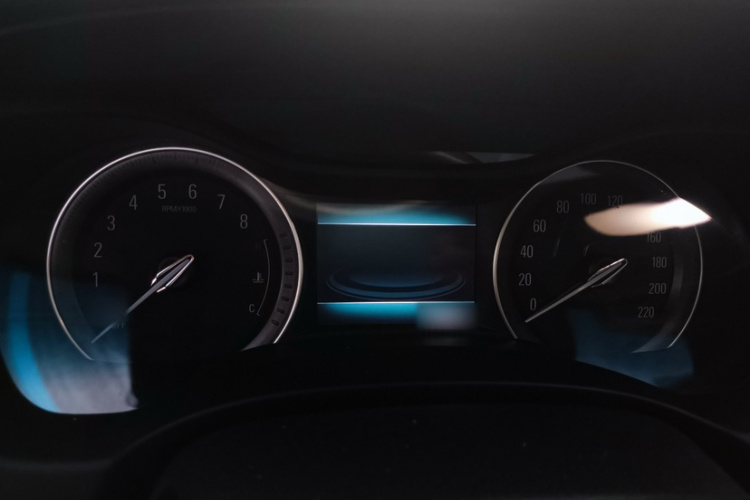 别克GL6 2018款 18T 6座尊贵型中控内饰7001