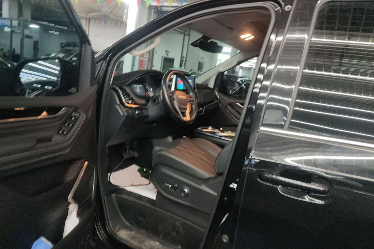 上汽大通MAXUS 大通G20 2023款 PLUS 2.0T 汽油自动豪华版局部细节19