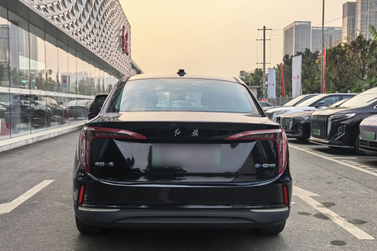 红旗E-QM5 2023款 改款 基础出行版车身外观6005