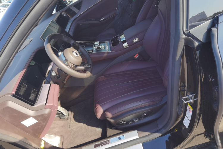 腾势Z9GT 2024款 1100四驱Ultra版局部细节19