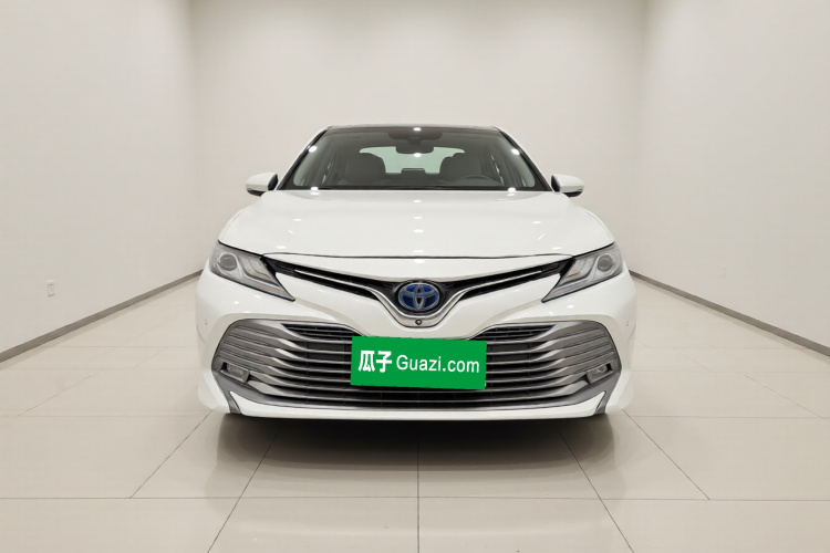 丰田 凯美瑞 2018款 双擎 2.5HG 豪华版车身外观2