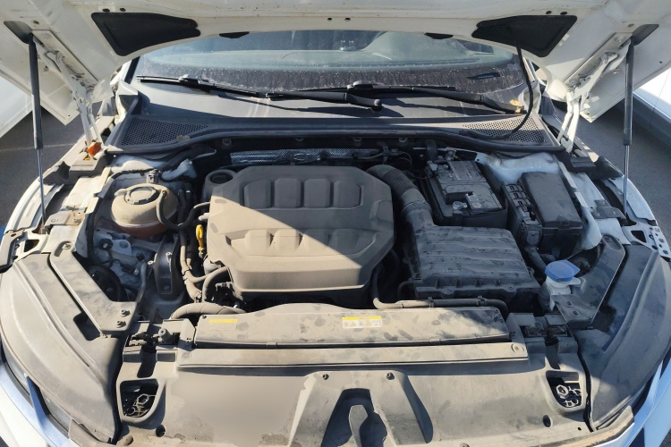 一汽-大众CC 2023款 380TSI 夺目版机舱底盘24