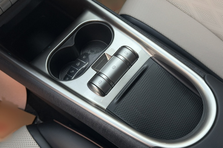 比亚迪 海豚 2024款 荣耀版 420km 自由版局部细节18