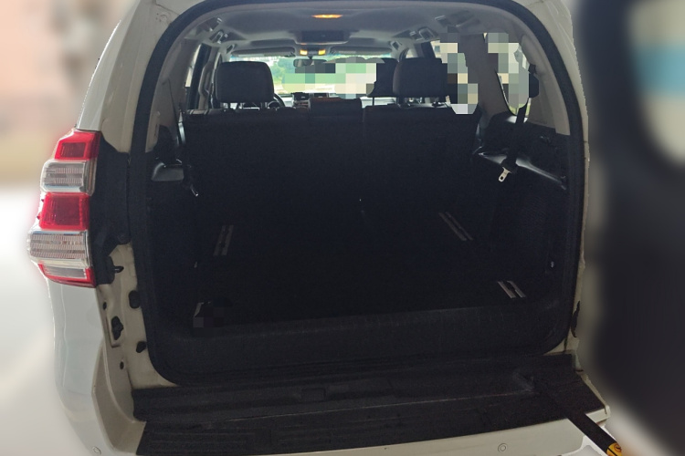 丰田 普拉多 2016款 3.5L 自动TX-L NAVI局部细节23