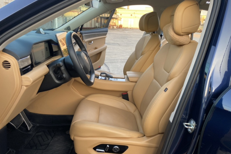 鸿蒙智行 问界M5 2022款 增程后驱标准版中控内饰7001