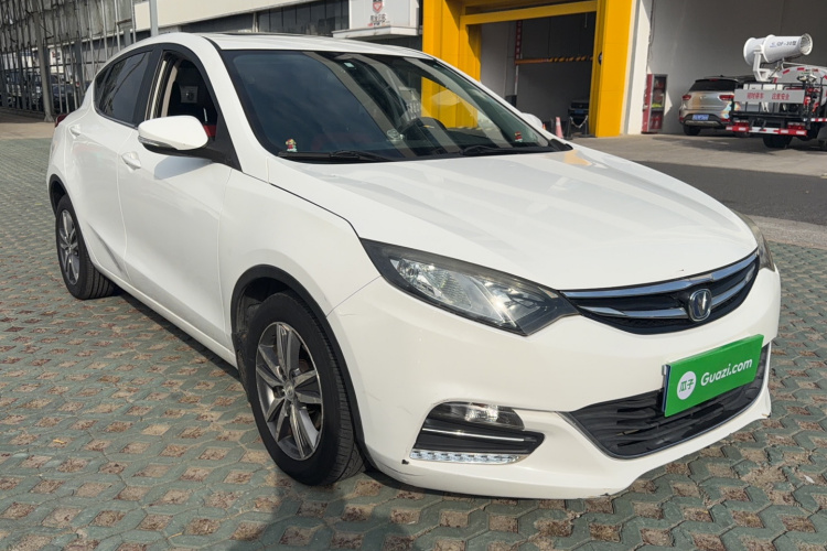 长安 逸动 2016款 XT 1.6L 自动俊酷型车身外观6002