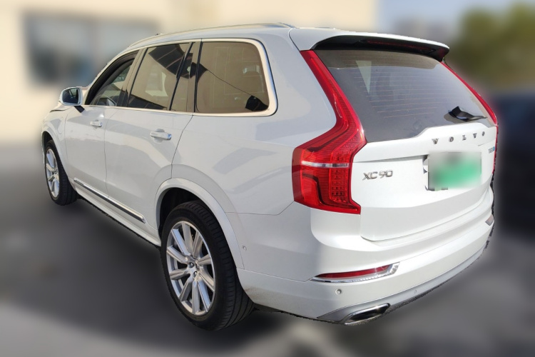 沃尔沃XC90新能源 2018款 E驱混动 T8 智尊版 7座车身外观5