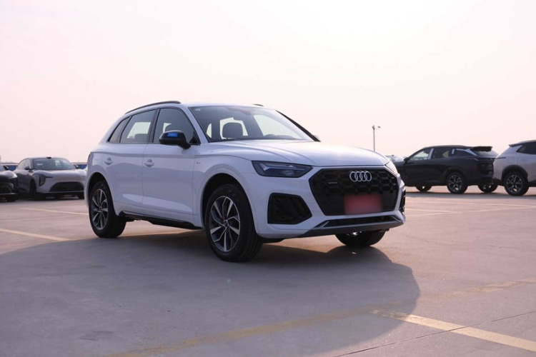奥迪Q5L 2025款 45周年典藏版 40 TFSI 豪华动感型车身外观6002
