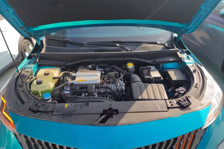 广汽传祺 传祺GS3 2023款 影速 270T R-STYLE版局部细节24