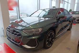 奥迪A3 2025款 A3L Limousine 35TFSI 飞驰尊享型