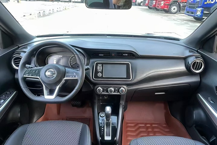 日产 劲客 2017款 1.5L CVT智行版中控内饰7003
