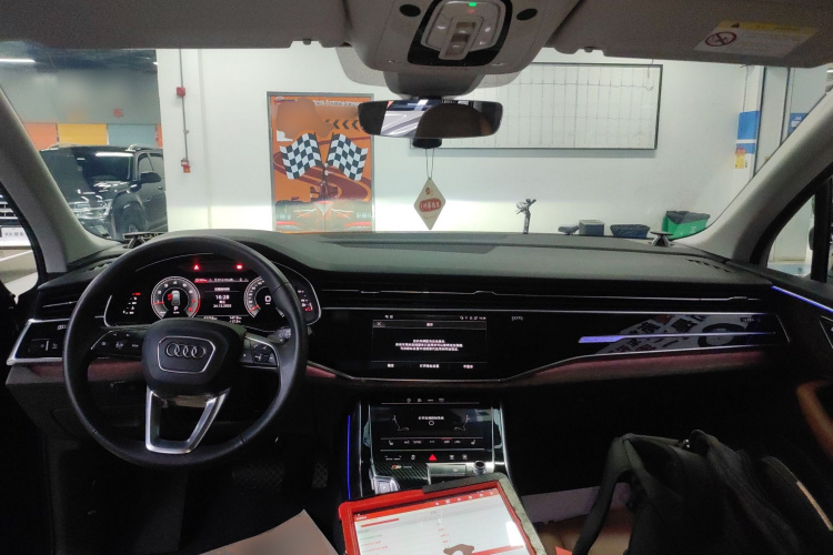 奥迪Q7 2021款 45 TFSI quattro S line运动型中控内饰7002