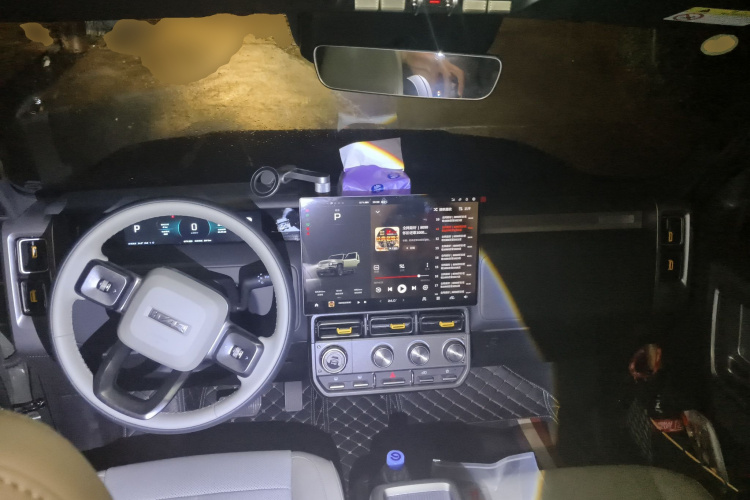 奇瑞iCAR V23 2025款 550两驱智驾版中控内饰12