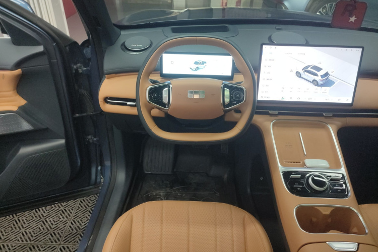 吉利银河 银河星舰7 EM-i 2025款 120km 领航版中控内饰13