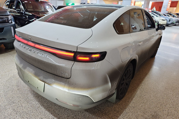 零跑汽车 零跑B01 2025款 650悦享版车身外观7