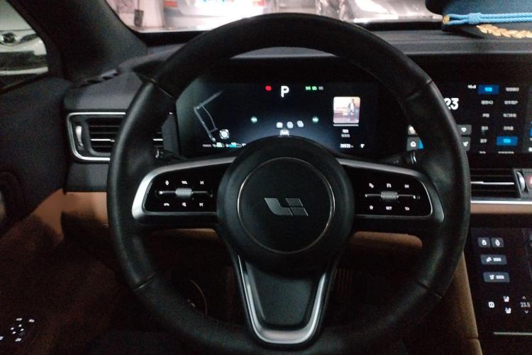 理想汽车 理想ONE 2021款 增程6座版中控内饰13