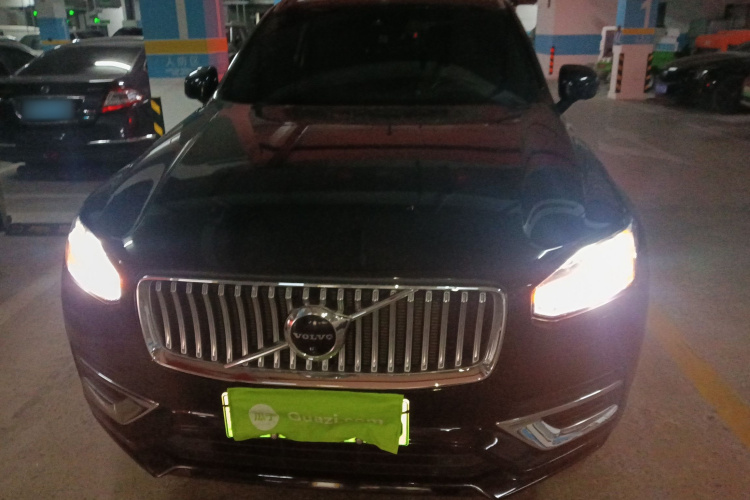 沃尔沃XC90新能源 2021款 E驱混动 T8 智尊豪华版 7座车身外观2