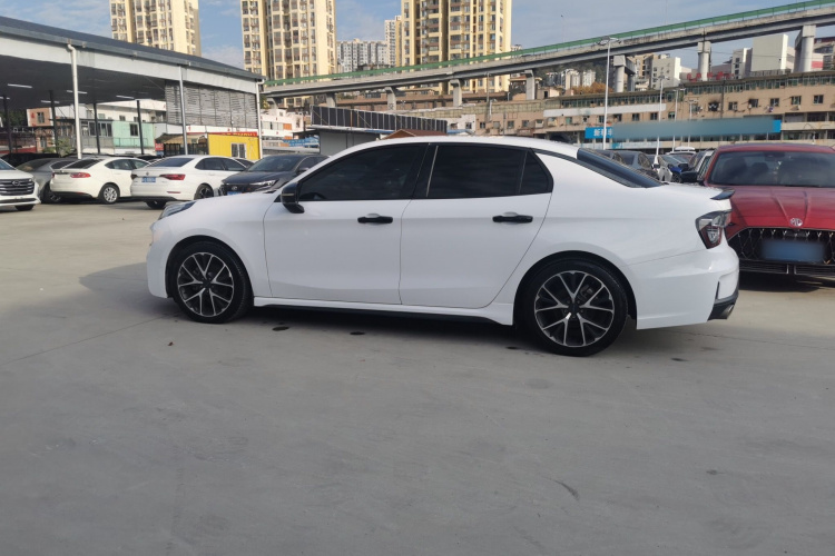 领克03 2021款 1.5TD DCT劲 冠军版车身外观6012