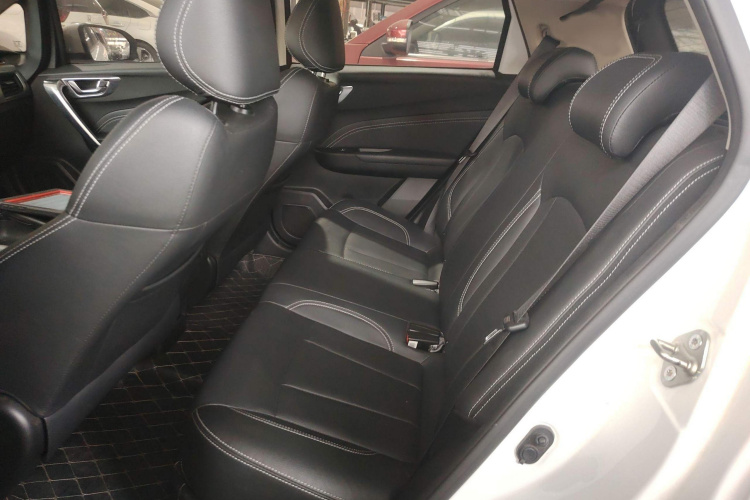 吉利汽车 远景X3 2019款 升级版 1.5L CVT精英型中控内饰7004