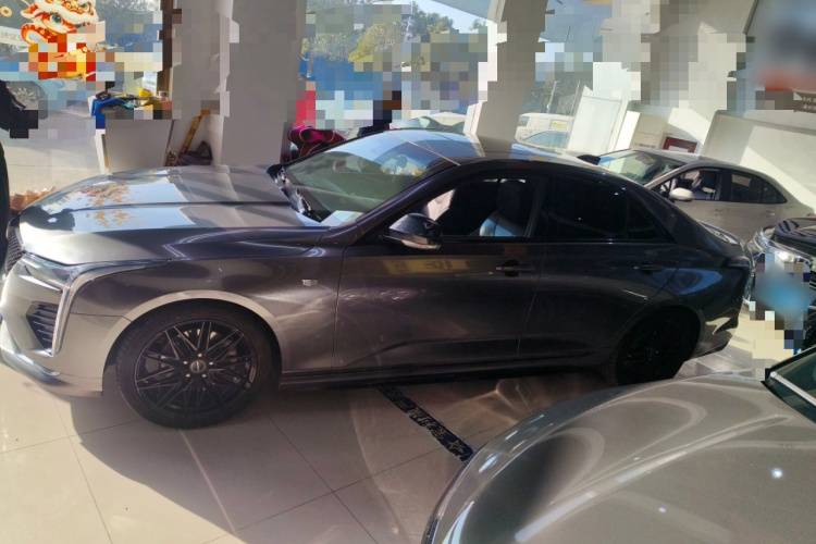 凯迪拉克CT4 2021款 28T 风尚型车身外观4