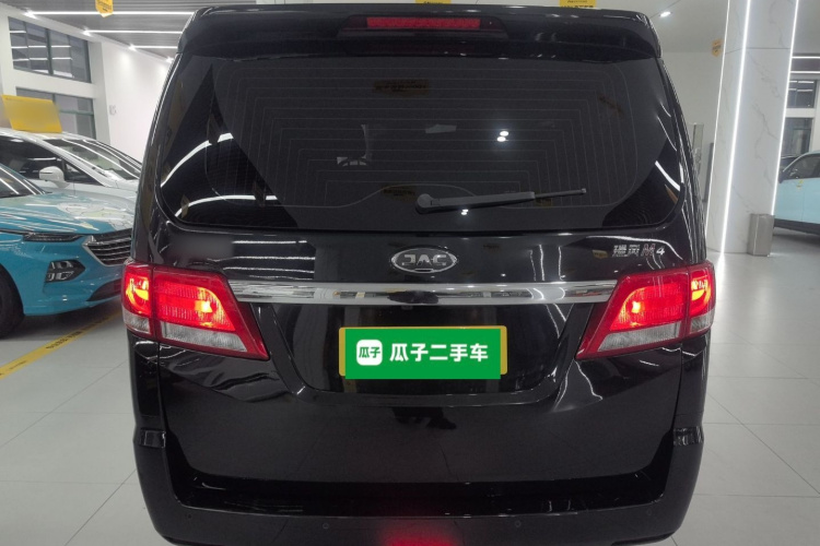 江淮瑞风 瑞风M4 2019款 商旅系列 2.0L 手动商务型 国VI车身外观6